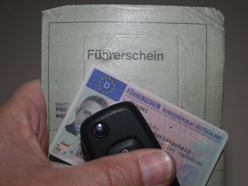 autofahren-ausland.jpg Bild autofahren-ausland.jpg